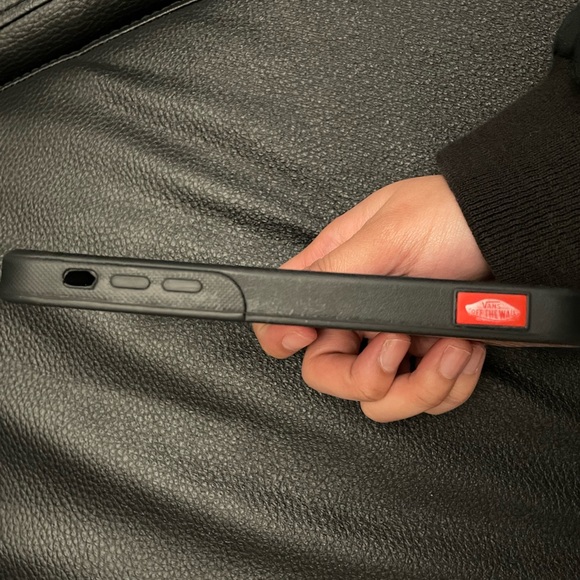 Vans iPhone 8 plus Case - Picture 3 of 4